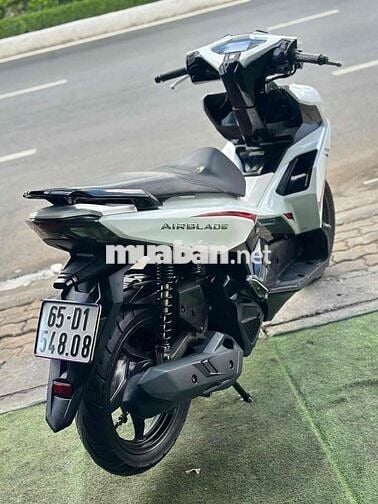 Honda Air Blade 125 2021 Trắng đen