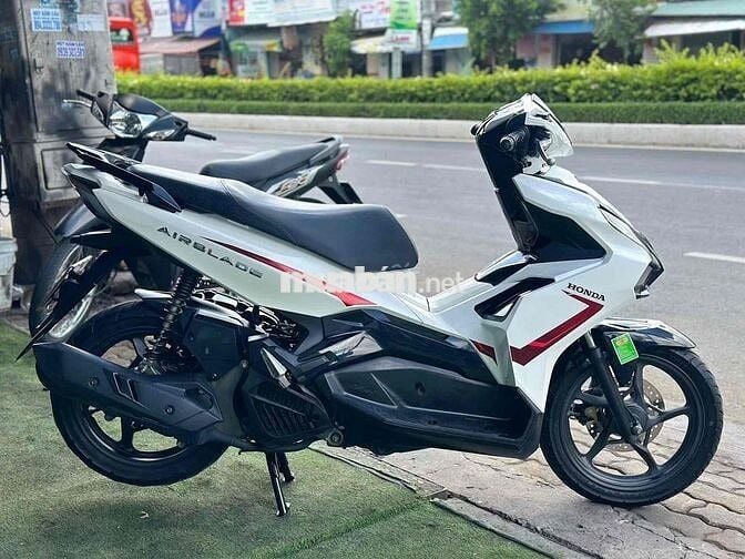 Honda Air Blade 125 2021 Trắng đen