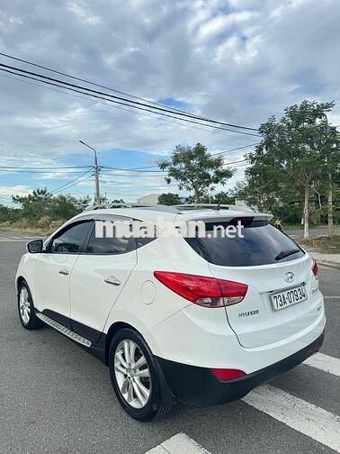 Hyundai Tucson 2011 Full 4WD Trắng Tự động