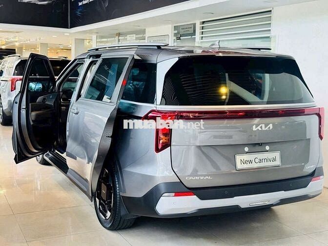 KIA New Carnival 2.2D Luxury 8 chỗ 2025 - Giá HOT