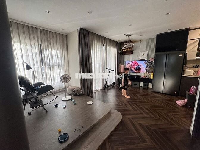 Bán gấp căn 2n+ 64m giá 4.4 tỷ tại Vinhomes Smartcity
