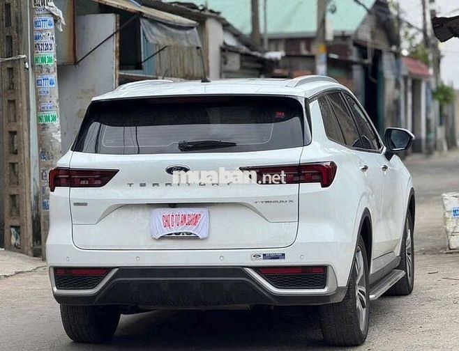 Ford Territory Titanium X 2025 Trắng 3 vạn