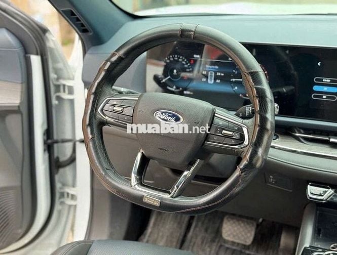 Ford Territory Titanium X 2025 Trắng 3 vạn