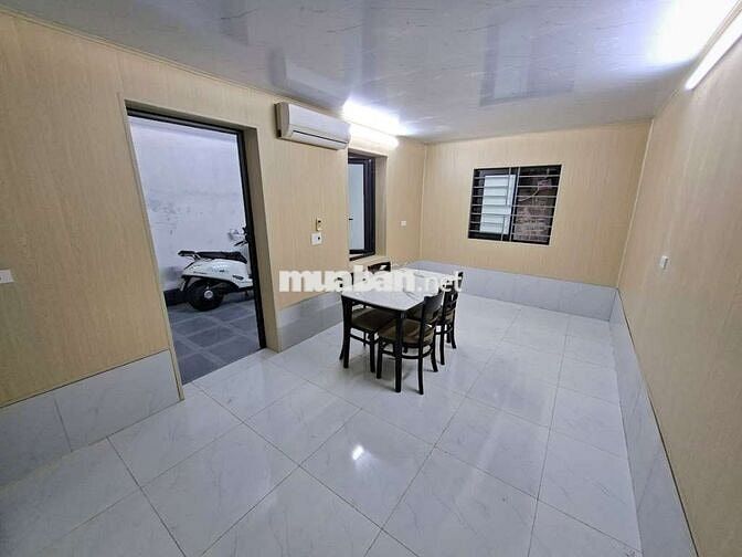 (Chính chủ đăng tin) cho thuê căn hộ 2PN có sân để xe riêng