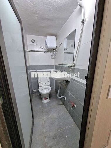 (Chính chủ đăng tin) cho thuê căn hộ 2PN có sân để xe riêng
