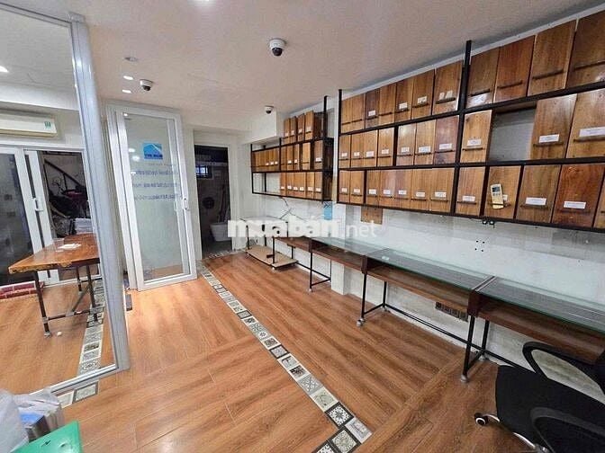 Cho thuê mbkd vị trí đắc địa q1