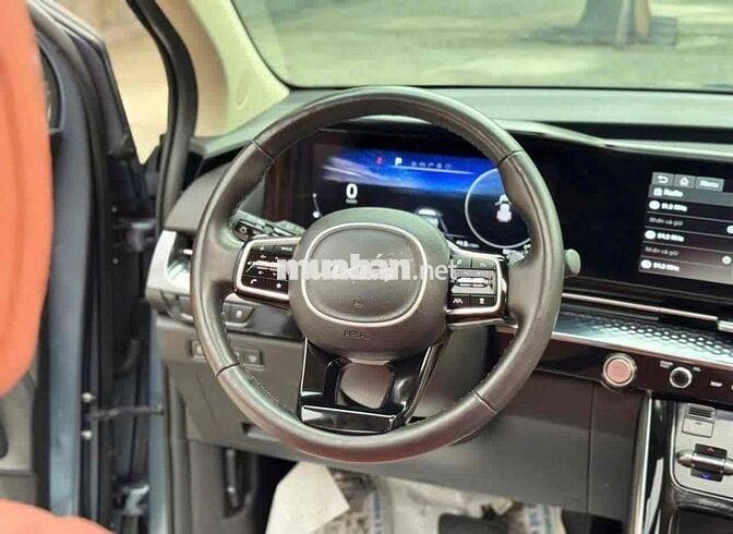 Kia Carnival 2.2D Signature 2022 Xanh ngọc