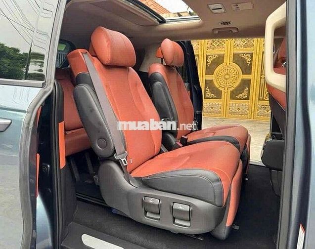 Kia Carnival 2.2D Signature 2022 Xanh ngọc