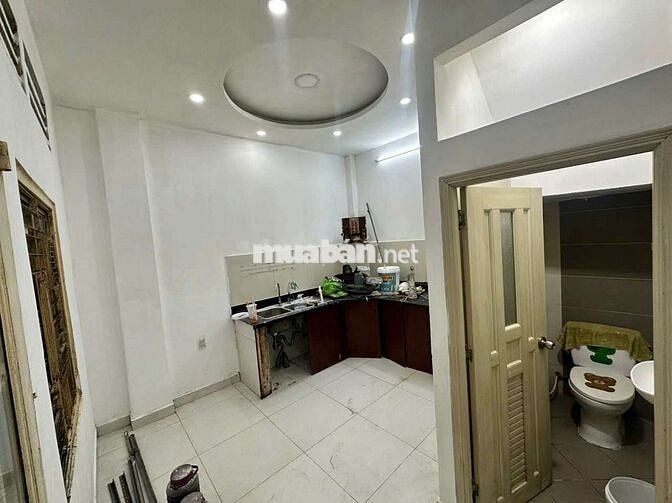 CHO THUÊ NHÀ VỊ TRÍ ĐẸP SÁT MT ĐƯỜNG  XÔ VIẾT NGHỆ TĨNH P21 BÌNH THẠNH