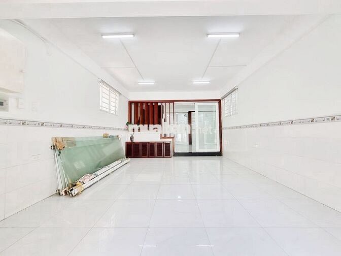 Cho thuê biệt thự 200m2 2L4PN gần Phạm Văn Đồng, Kha Vạn Cân