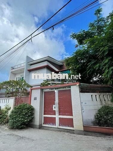 Cho thuê biệt thự 200m2 2L4PN gần Phạm Văn Đồng, Kha Vạn Cân