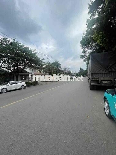 CHO THUÊ 2 KHO XƯỞNG NGAY KCN VĨNH LỘC . 8.000M2 , PCCC VÁCH ,CÔNG 40f
