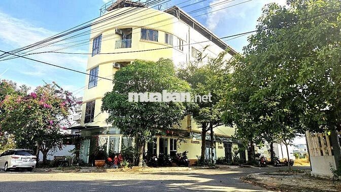 Căn hộ 2 phòng 60m2 bãi tắm Sơn Thủy