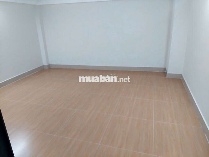 Cho thuê mặt bằng kinh doanh ngay chợ - nhà mới- 3 phòng ngủ