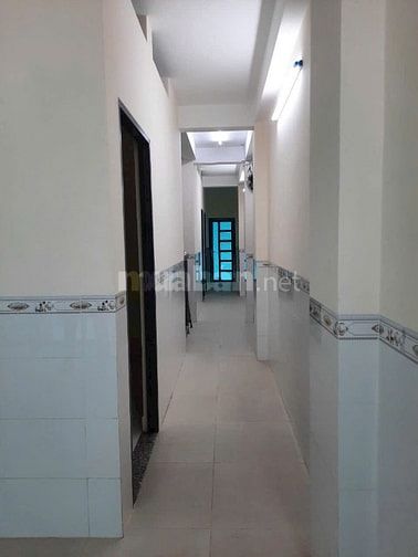 Cần bán nhà chợ đầu mối Bình Điền