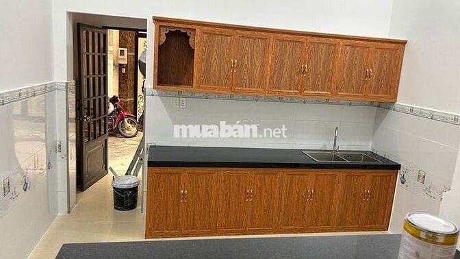Cho thuê nhà 2pn hẻm xe hơi đường Phạm Văn Bạch Quận Tân Bình 