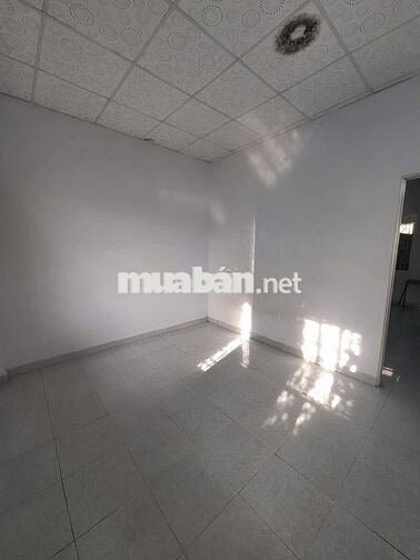 Chủ cho thuê nhà đg xe hơi DT:40m2 giá 7tr/thg lầu HBC,TĐ