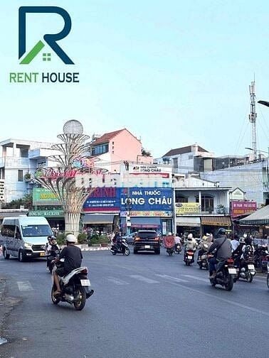 Cho thuê nhà Ngay Vòng xoay Lái Thiêu Cách Mạng Tháng 8