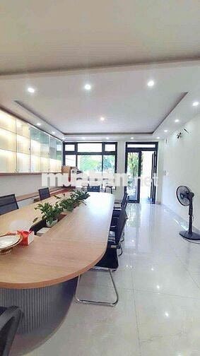 Nhà Phố Vạn Phúc City Thang Máy 5 Tầng - Văn Phòng Đẹp, View Hồ Bơi, Q