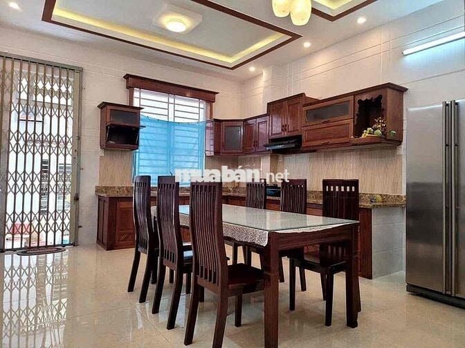 CHỦ GỬI CHO THUÊ NHÀ TRỆT 2 LẦU MẶT TIỀN ĐƯỜNG NGUYỄN HIỀN