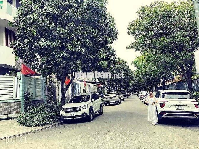 Nhà Phố Vạn Phúc City Thang Máy 5 Tầng - Văn Phòng Đẹp, View Hồ Bơi, Q