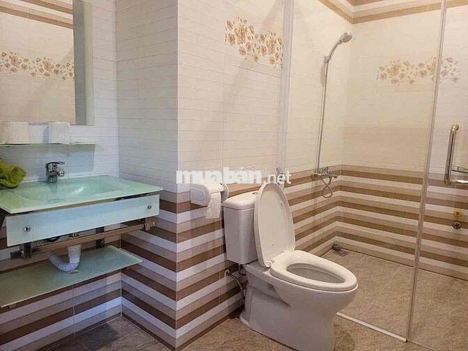 CHỦ GỬI CHO THUÊ NHÀ TRỆT 2 LẦU MẶT TIỀN ĐƯỜNG NGUYỄN HIỀN