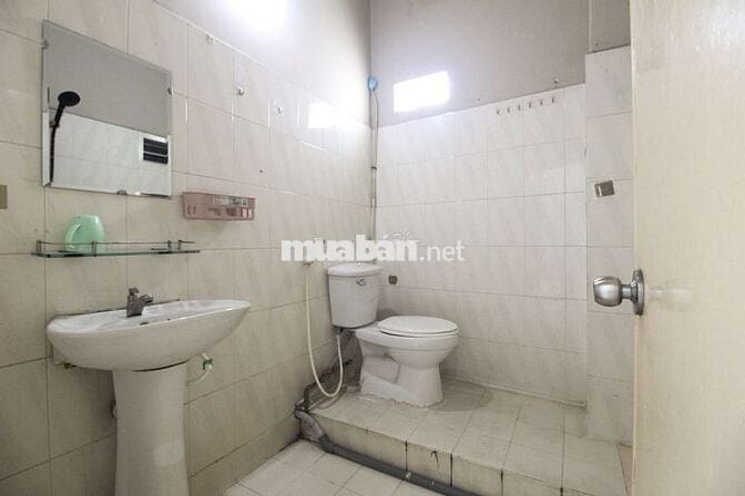 4tr - 30m2 - 2 cửa sổ trời Đường Âu Cơ Quận Tân Bình Giáp Quận 10