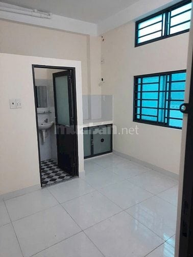 Cần bán nhà chợ đầu mối Bình Điền