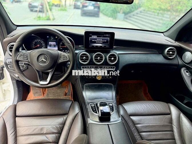 Mercedes-Benz GLC300 4Matic 2016 Trắng 64000 miles