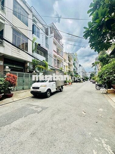 CHO THUÊ NHÀ HXH CĂN ĐƯỜNG 3/2 QUẬN 10