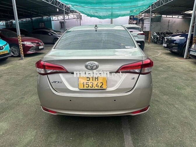 Toyota Vios Số tự động màu Vàng
