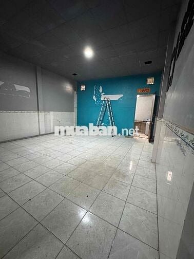 Cho thuê mặt bằng kd gần ngã ba Ngô Chí Quốc