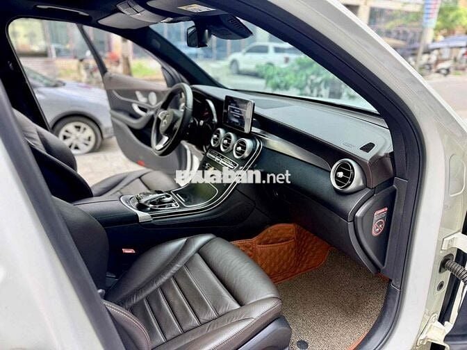 Mercedes-Benz GLC300 4Matic 2016 Trắng 64000 miles