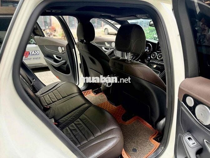 Mercedes-Benz GLC300 4Matic 2016 Trắng 64000 miles