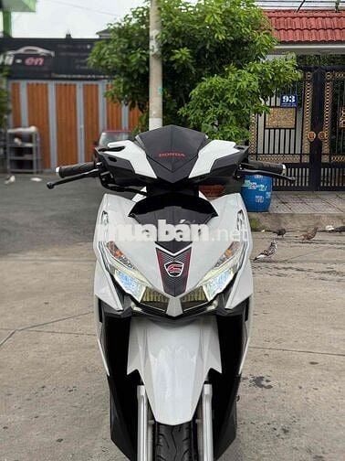 Honda Click 2012 màu trắng Vàng đen sieu ken 98 %