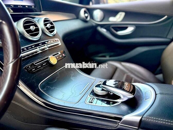 Mercedes-Benz GLC300 4Matic 2016 Trắng 64000 miles