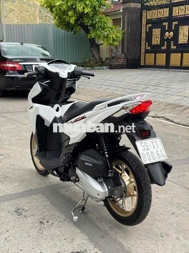 Honda Click 2012 màu trắng Vàng đen sieu ken 98 %