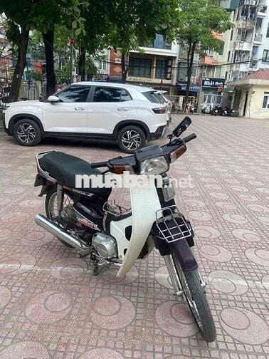 Honda Dream Cổ điển Trắng đen
