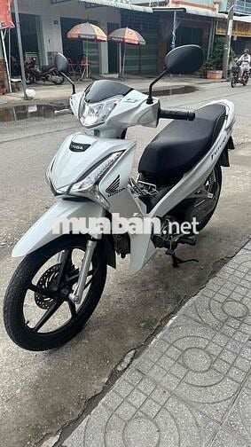 Honda Future Fi 2022 Trắng đen ( hỗ trợ góp )