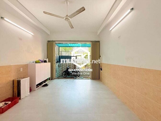 NHÀ HẺM Ở KẾT HỢP KINH DOANH 4 PHÒNG NGỦ FULL NỘI THẤT PHƯỜNG BẮC NHA