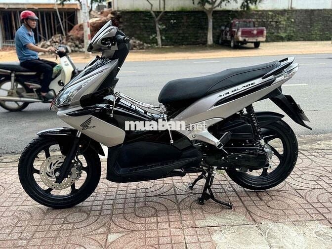 Honda Air Blade 2010 Bạc, Đen