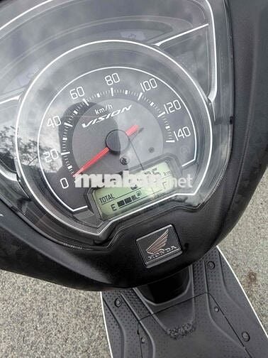Honda Vision 2025 Trắng bs 94 6000 km