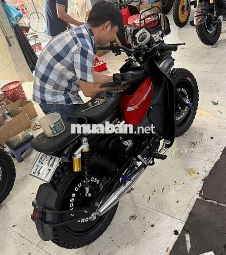 Honda Cub 50cc Đen, Đỏ