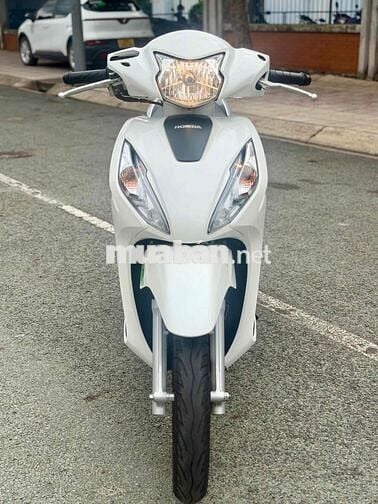 Honda Vision 2025 Trắng bs 94 6000 km