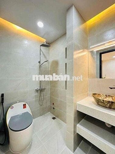 Nhà Phố Thống Nhất 3 Lầu 4PN 5WC 20TR TL