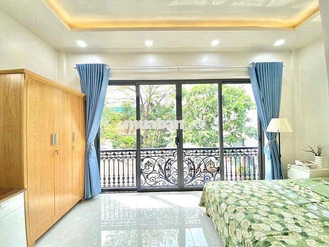 Căn hộ_full nội thất_bancol rộng thoáng_ánh sáng tự nhiên_mới đẹp ken