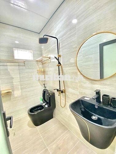 Căn hộ_full nội thất_bancol rộng thoáng_ánh sáng tự nhiên_mới đẹp ken