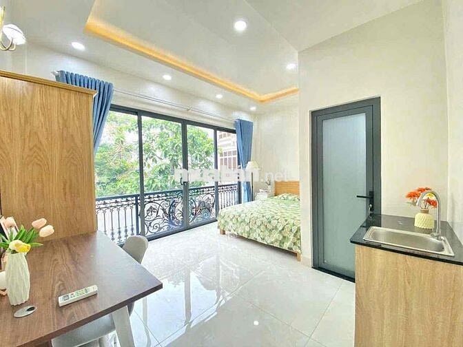 Căn hộ_full nội thất_bancol rộng thoáng_ánh sáng tự nhiên_mới đẹp ken