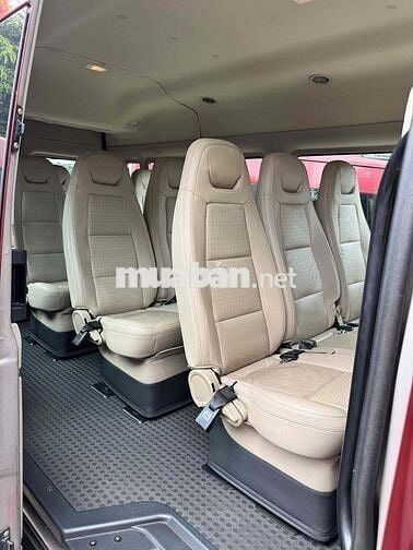 Ford Transit Luxury 2017 Đỏ 70000-80000 km