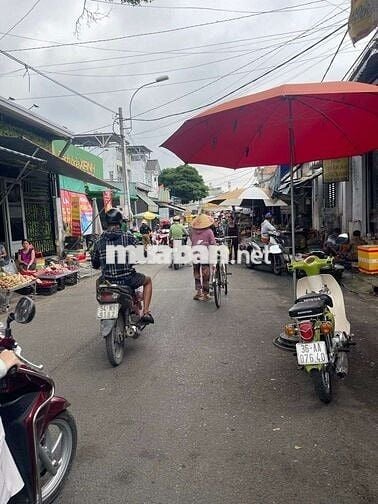 🏆 MẶT TIỀN CHỢ ĐÔNG THẠNH – 168M2 – NGANG GẦN 6M NỞ HẬU SIÊU ĐẸP